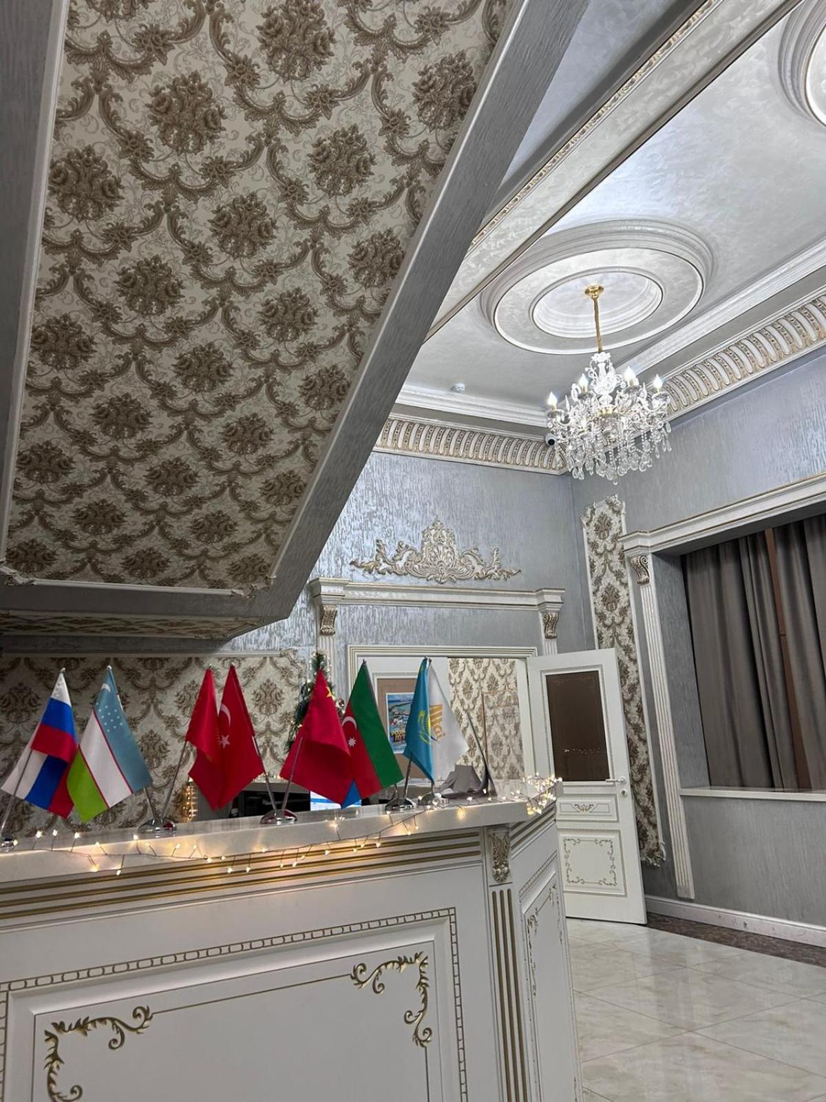 Khan Plaza Almaty Exterior foto